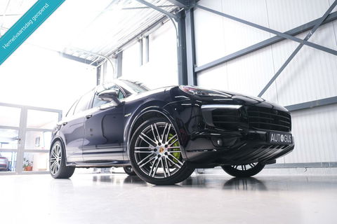 Porsche Cayenne 3.0 E-Hybrid Platinum Edition | Dealer OH | Trekhaak | Stoelkoeling | 360 cam | Panoramadak | Adaptive |