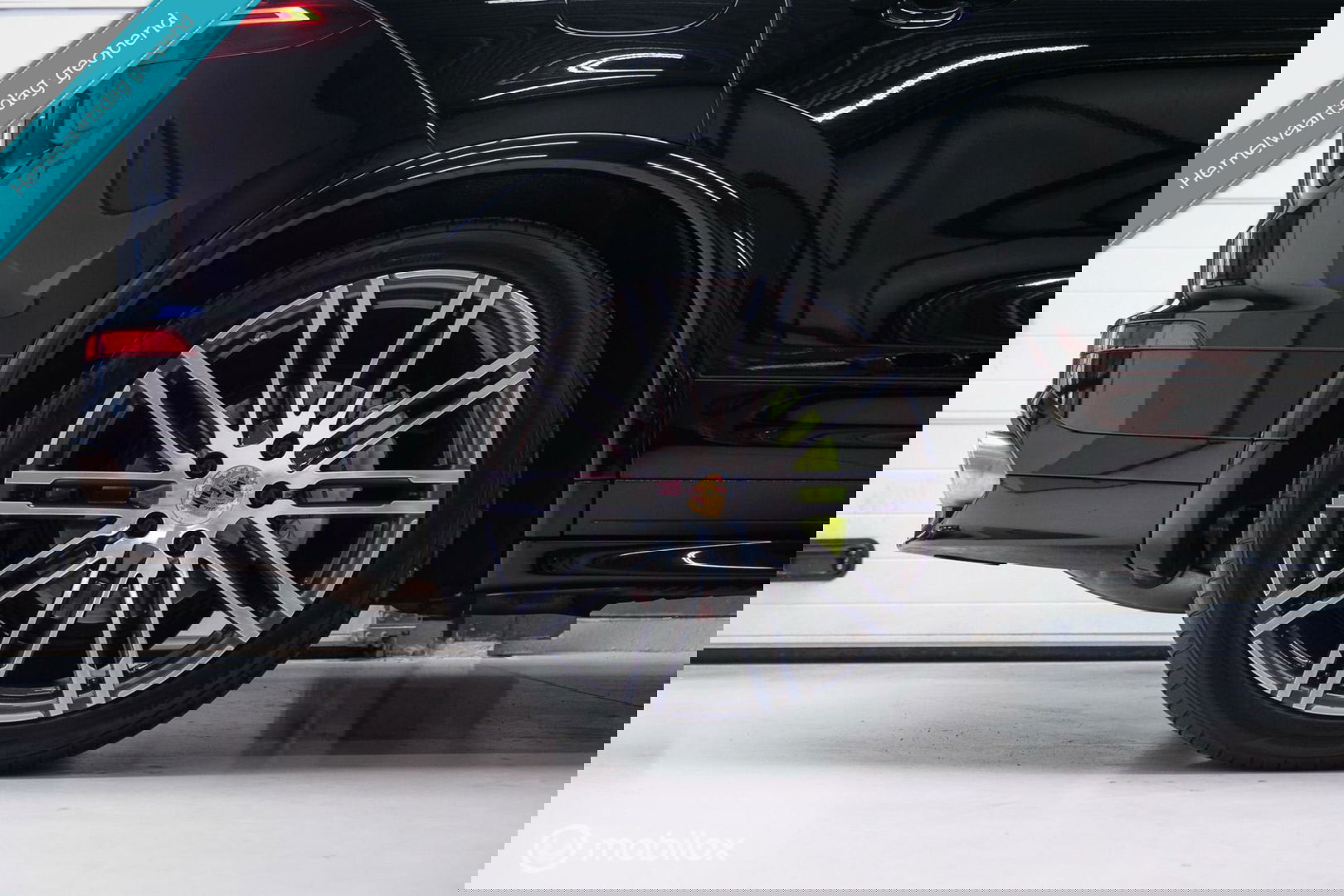 Porsche Cayenne 3.0 E-Hybrid Platinum Edition | Dealer OH | Trekhaak | Stoelkoeling | 360 cam | Panoramadak | Adaptive |