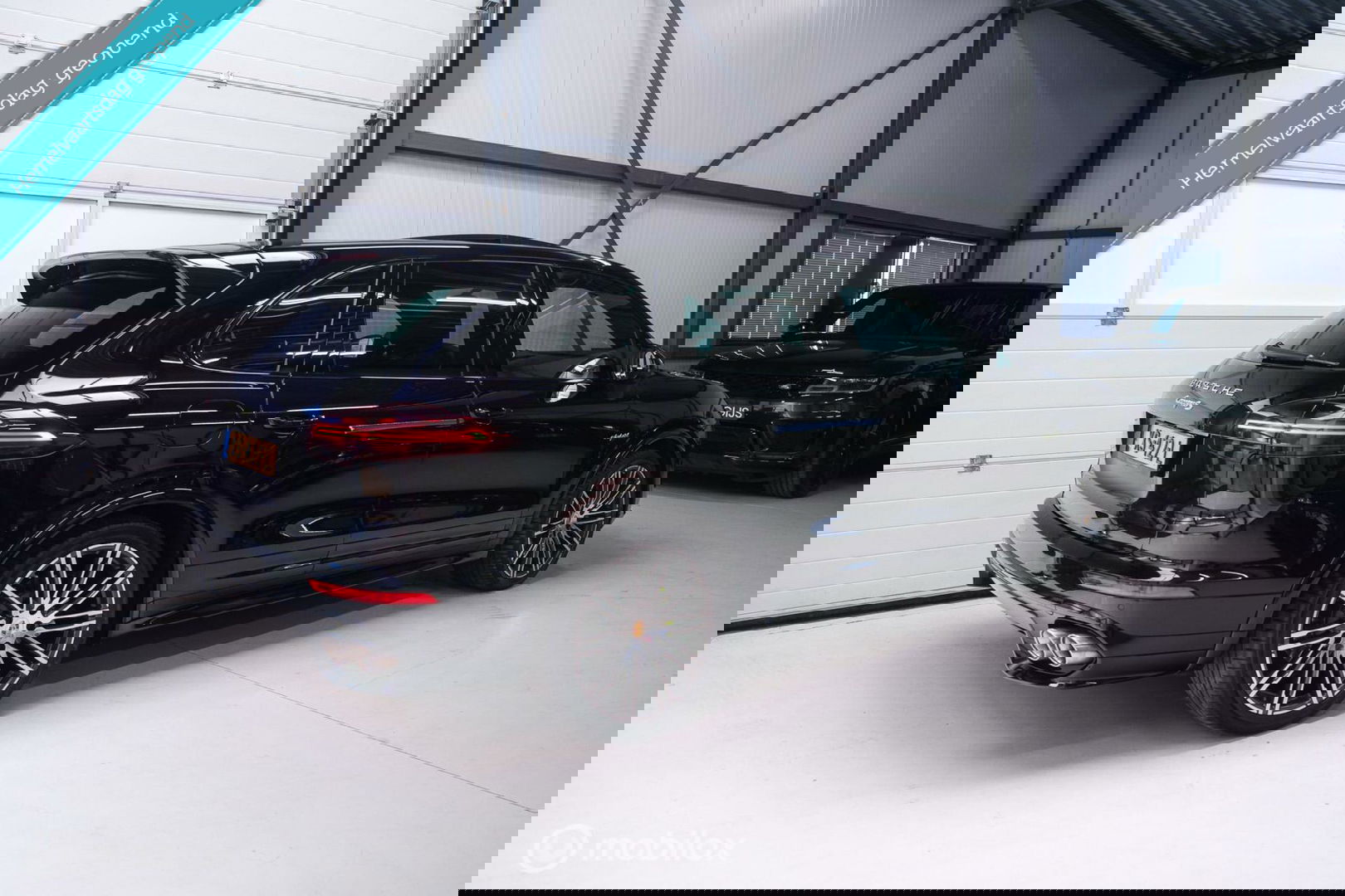 Porsche Cayenne 3.0 E-Hybrid Platinum Edition | Dealer OH | Trekhaak | Stoelkoeling | 360 cam | Panoramadak | Adaptive |