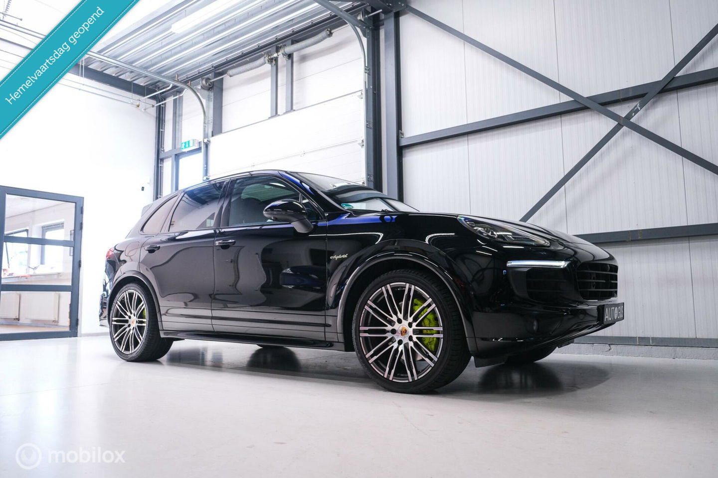 Porsche Cayenne 3.0 E-Hybrid Platinum Edition | Dealer OH | Trekhaak | Stoelkoeling | 360 cam | Panoramadak | Adaptive |