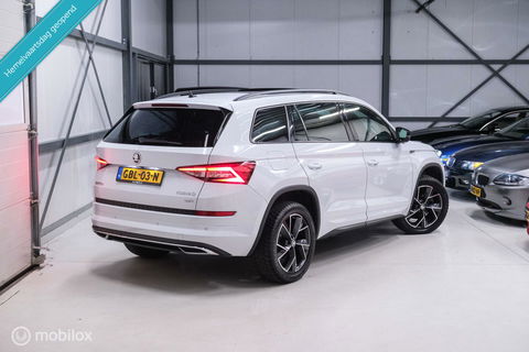 Škoda Kodiaq 2.0 TSI 4x4 Sportline Business 7p. | Panorama | LED | Adaptive | DAB+ | CarPlay | Memory | Keyless |