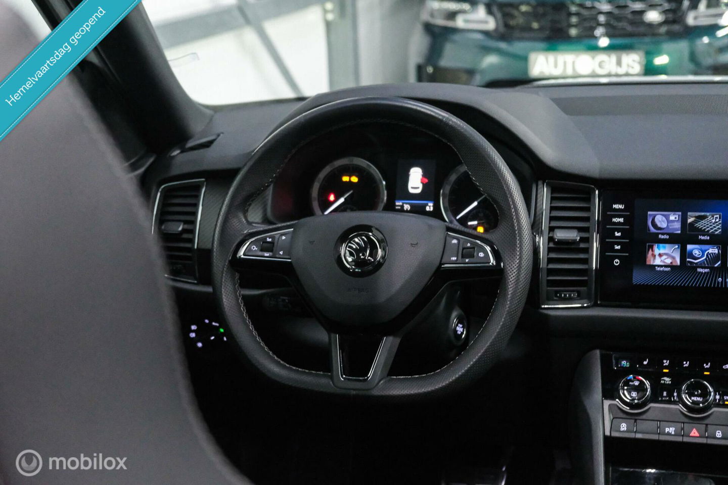 Škoda Kodiaq 2.0 TSI 4x4 Sportline Business 7p. | Panorama | LED | Adaptive | DAB+ | CarPlay | Memory | Keyless |