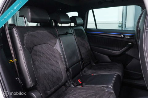 Škoda Kodiaq 2.0 TSI 4x4 Sportline Business 7p. | Panorama | LED | Adaptive | DAB+ | CarPlay | Memory | Keyless |