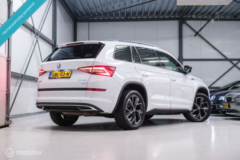 Škoda Kodiaq 2.0 TSI 4x4 Sportline Business 7p. | Panorama | LED | Adaptive | DAB+ | CarPlay | Memory | Keyless |