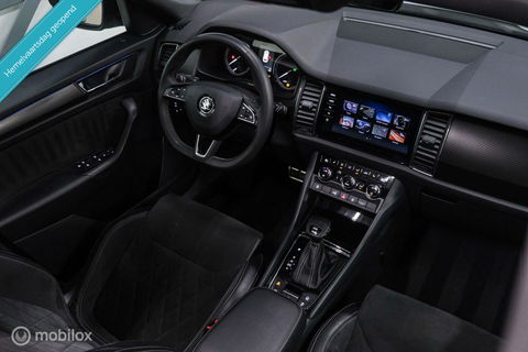 Škoda Kodiaq 2.0 TSI 4x4 Sportline Business 7p. | Panorama | LED | Adaptive | DAB+ | CarPlay | Memory | Keyless |