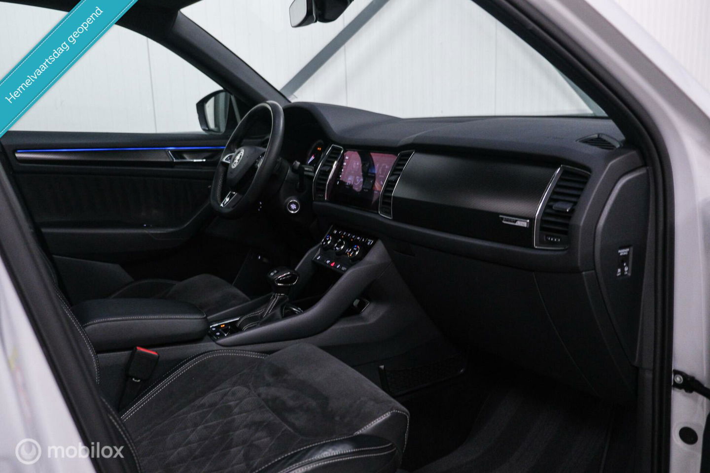 Škoda Kodiaq 2.0 TSI 4x4 Sportline Business 7p. | Panorama | LED | Adaptive | DAB+ | CarPlay | Memory | Keyless |