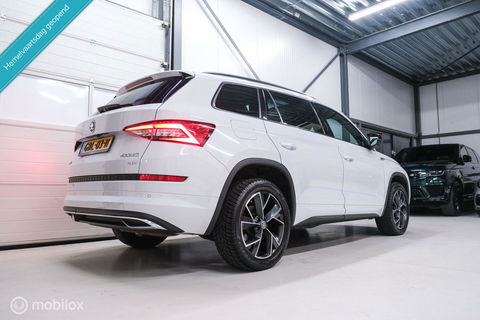 Škoda Kodiaq 2.0 TSI 4x4 Sportline Business 7p. | Panorama | LED | Adaptive | DAB+ | CarPlay | Memory | Keyless |