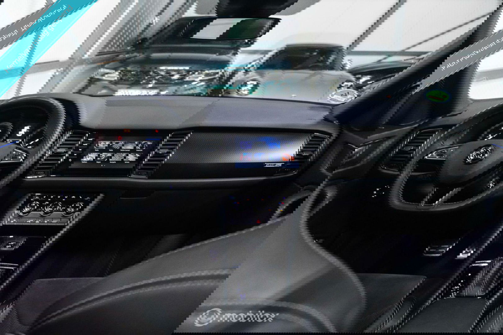 Škoda Kodiaq 2.0 TSI 4x4 Sportline Business 7p. | Panorama | LED | Adaptive | DAB+ | CarPlay | Memory | Keyless |