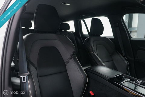 Volvo V60 2.0 T8 Recharge AWD R-Design | NL auto | DAB+ | CarPlay | Adaptive | Blis | Rijklaar |