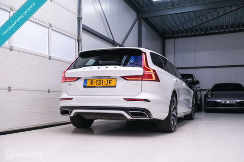Volvo V60 2.0 T8 Recharge AWD R-Design | NL auto | DAB+ | CarPlay | Adaptive | Blis | Rijklaar |