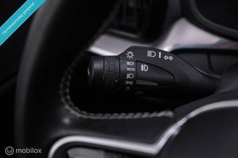 Volvo V60 2.0 T8 Recharge AWD R-Design | NL auto | DAB+ | CarPlay | Adaptive | Blis | Rijklaar |