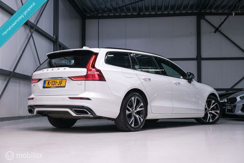 Volvo V60 2.0 T8 Recharge AWD R-Design | NL auto | DAB+ | CarPlay | Adaptive | Blis | Rijklaar |
