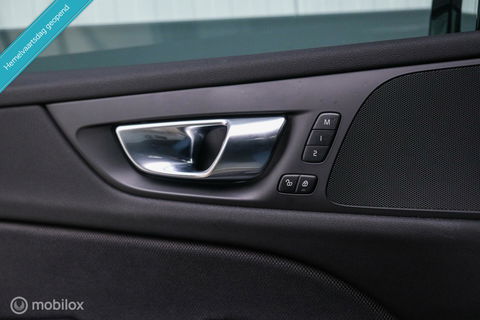 Volvo V60 2.0 T8 Recharge AWD R-Design | NL auto | DAB+ | CarPlay | Adaptive | Blis | Rijklaar |
