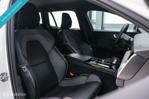 Volvo V60 2.0 T8 Recharge AWD R-Design | NL auto | DAB+ | CarPlay | Adaptive | Blis | Rijklaar |