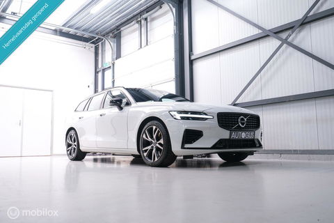 Volvo V60 2.0 T8 Recharge AWD R-Design | NL auto | DAB+ | CarPlay | Adaptive | Blis | Rijklaar |