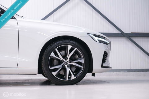 Volvo V60 2.0 T8 Recharge AWD R-Design | NL auto | DAB+ | CarPlay | Adaptive | Blis | Rijklaar |