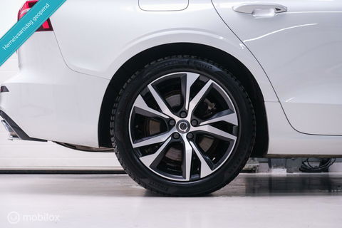 Volvo V60 2.0 T8 Recharge AWD R-Design | NL auto | DAB+ | CarPlay | Adaptive | Blis | Rijklaar |