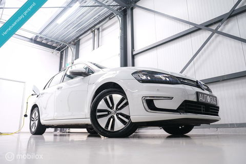 Volkswagen e-Golf | Adaptive | Stoelverwarming | PDC | Navigatie | Ambiance verlichting | LED |