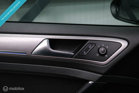 Volkswagen e-Golf | Adaptive | Stoelverwarming | PDC | Navigatie | Ambiance verlichting | LED |