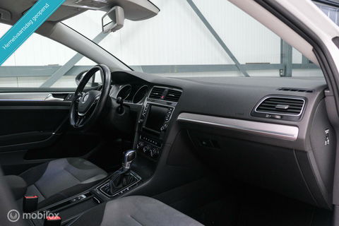 Volkswagen e-Golf | Adaptive | Stoelverwarming | PDC | Navigatie | Ambiance verlichting | LED |