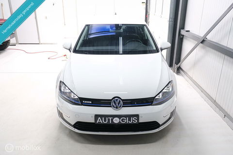 Volkswagen e-Golf | Adaptive | Stoelverwarming | PDC | Navigatie | Ambiance verlichting | LED |