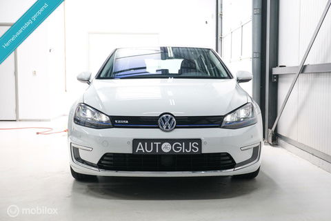 Volkswagen e-Golf | Adaptive | Stoelverwarming | PDC | Navigatie | Ambiance verlichting | LED |