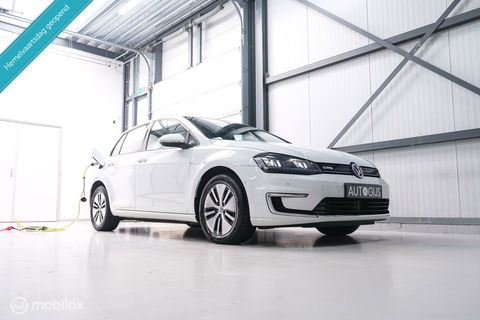 Volkswagen e-Golf | Adaptive | Stoelverwarming | PDC | Navigatie | Ambiance verlichting | LED |