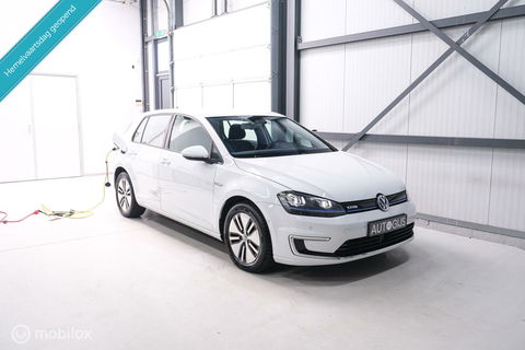 Volkswagen e-Golf | Adaptive | Stoelverwarming | PDC | Navigatie | Ambiance verlichting | LED |