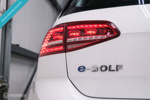 Volkswagen e-Golf | Adaptive | Stoelverwarming | PDC | Navigatie | Ambiance verlichting | LED |