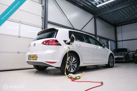 Volkswagen e-Golf | Adaptive | Stoelverwarming | PDC | Navigatie | Ambiance verlichting | LED |