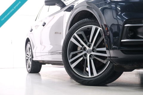 Audi Q5 55 TFSI e quattro S edition Competition | Luchtvering | 360 cam | Trekhaak | Diamond stitch | VC | Memory | NL auto NAP |