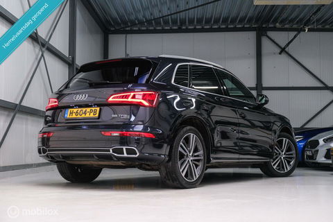 Audi Q5 55 TFSI e quattro S edition Competition | Luchtvering | 360 cam | Trekhaak | Diamond stitch | VC | Memory | NL auto NAP |