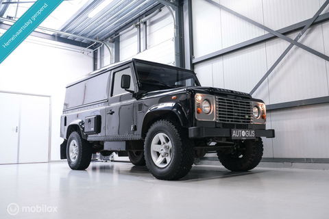 Land Rover Defender 2.4 TD 110 | Airco | BTW auto | Origineel NL | SVX | NAP | Commercial | ASS stoelen | Trekhaak | 60th anniversary | X Tech |