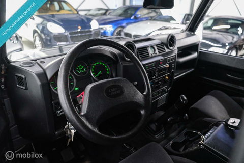 Land Rover Defender 2.4 TD 110 | Airco | BTW auto | Origineel NL | SVX | NAP | Commercial | ASS stoelen | Trekhaak | 60th anniversary | X Tech |
