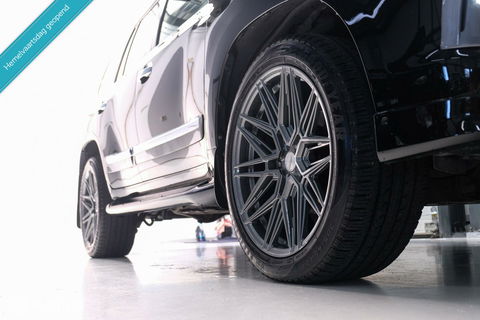 Lexus LX 570 5.7 V8 389 pk | 8 persoons | Mark Levinson | luchtvering | unieke auto!