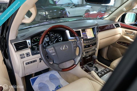 Lexus LX 570 5.7 V8 389 pk | 8 persoons | Mark Levinson | luchtvering | unieke auto!