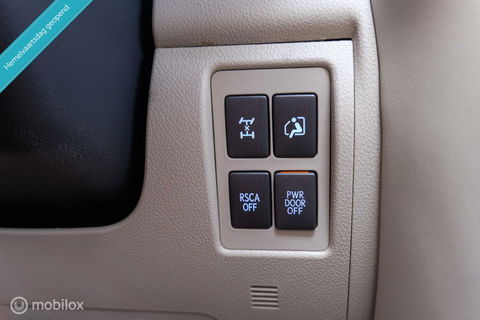 Lexus LX 570 5.7 V8 389 pk | 8 persoons | Mark Levinson | luchtvering | unieke auto!