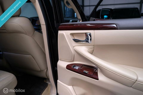 Lexus LX 570 5.7 V8 389 pk | 8 persoons | Mark Levinson | luchtvering | unieke auto!