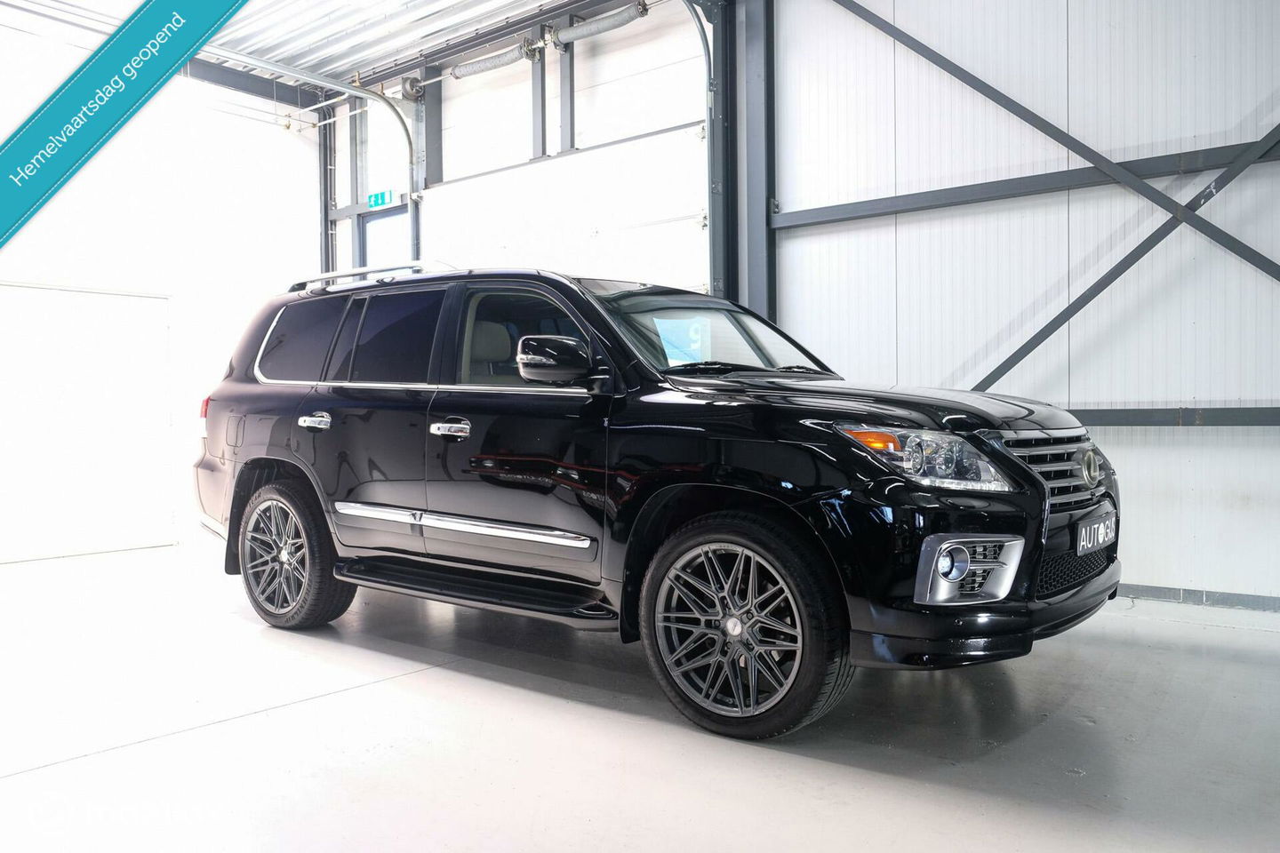 Lexus LX 570 5.7 V8 389 pk | 8 persoons | Mark Levinson | luchtvering | unieke auto!
