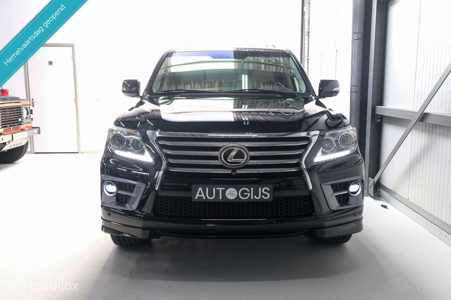 Lexus LX 570 5.7 V8 389 pk | 8 persoons | Mark Levinson | luchtvering | unieke auto!