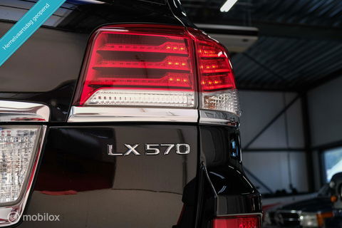 Lexus LX 570 5.7 V8 389 pk | 8 persoons | Mark Levinson | luchtvering | unieke auto!