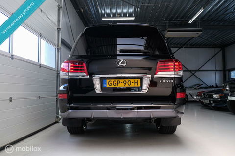 Lexus LX 570 5.7 V8 389 pk | 8 persoons | Mark Levinson | luchtvering | unieke auto!