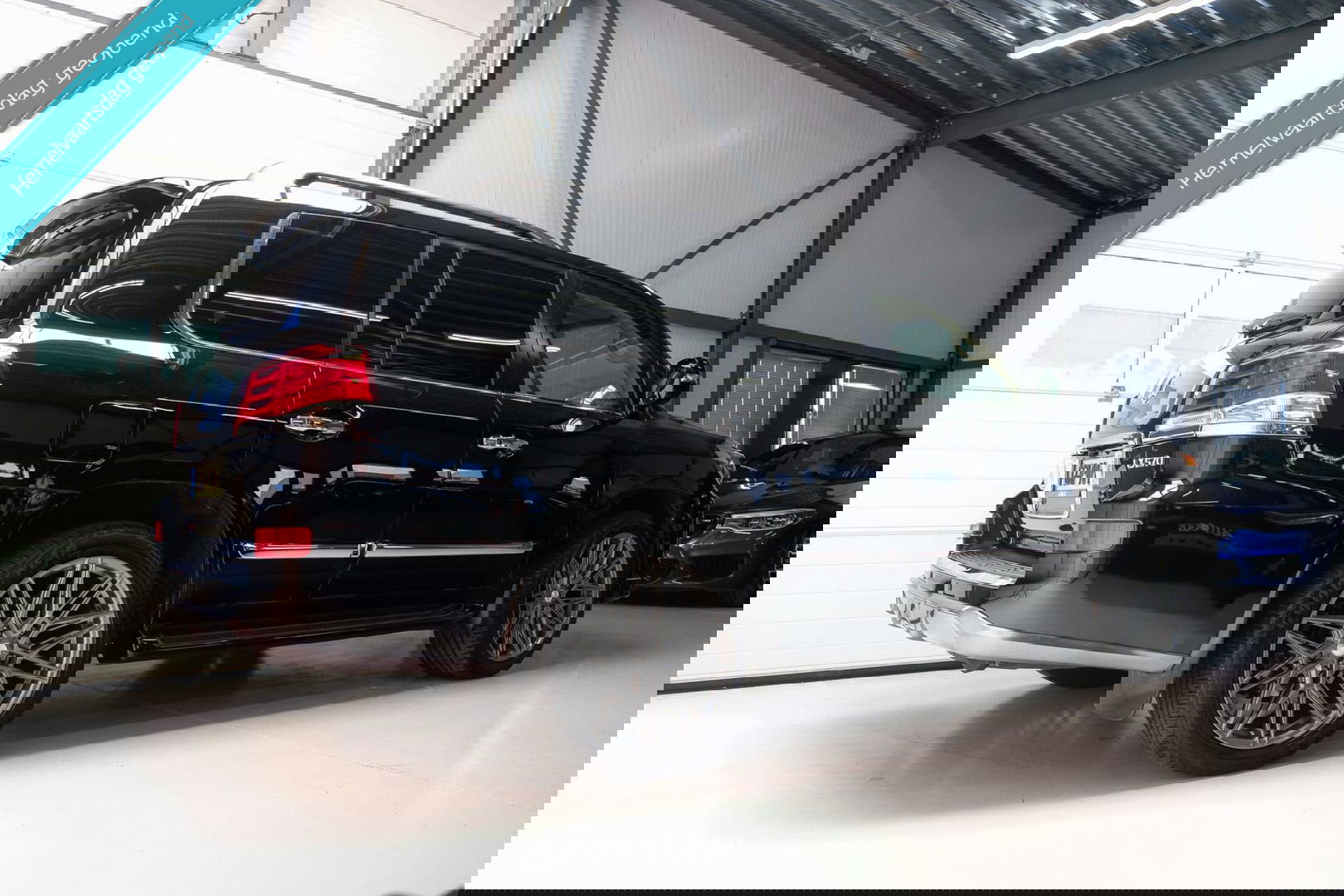 Lexus LX 570 5.7 V8 389 pk | 8 persoons | Mark Levinson | luchtvering | unieke auto!