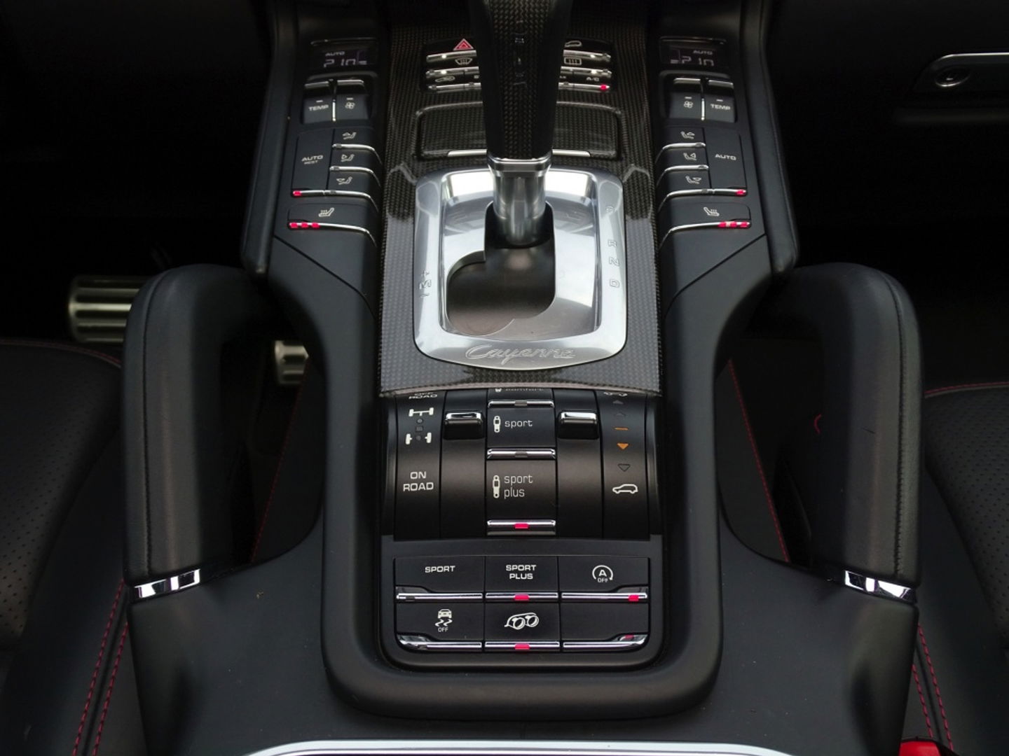 Porsche Cayenne 3.6 V6 GTS 440PK SportDesign / CARBON / LED