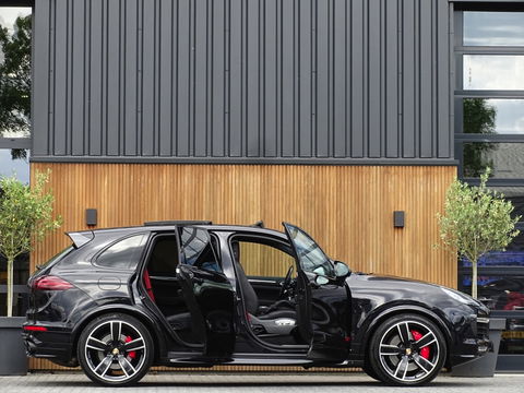 Porsche Cayenne 3.6 V6 GTS 440PK SportDesign / CARBON / LED