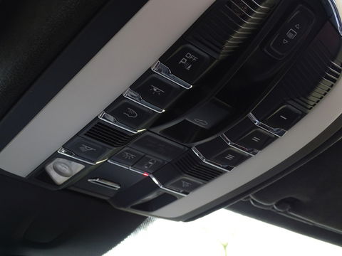 Porsche Cayenne 3.6 V6 GTS 440PK SportDesign / CARBON / LED
