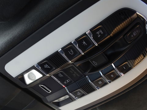 Porsche Cayenne 3.6 V6 GTS 440PK SportDesign / CARBON / LED