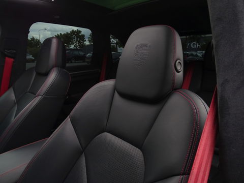 Porsche Cayenne 3.6 V6 GTS 440PK SportDesign / CARBON / LED