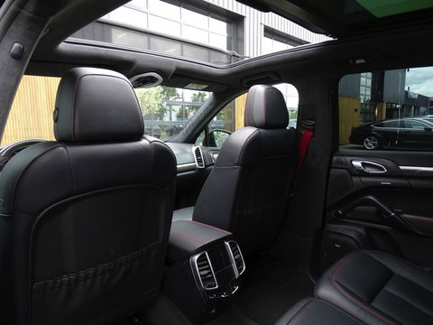 Porsche Cayenne 3.6 V6 GTS 440PK SportDesign / CARBON / LED