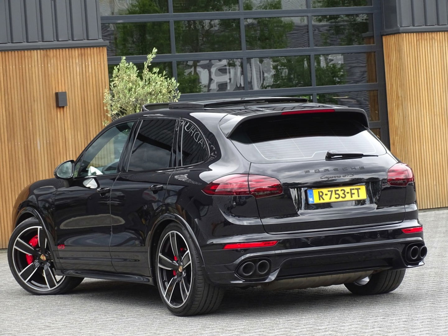 Porsche Cayenne 3.6 V6 GTS 440PK SportDesign / CARBON / LED